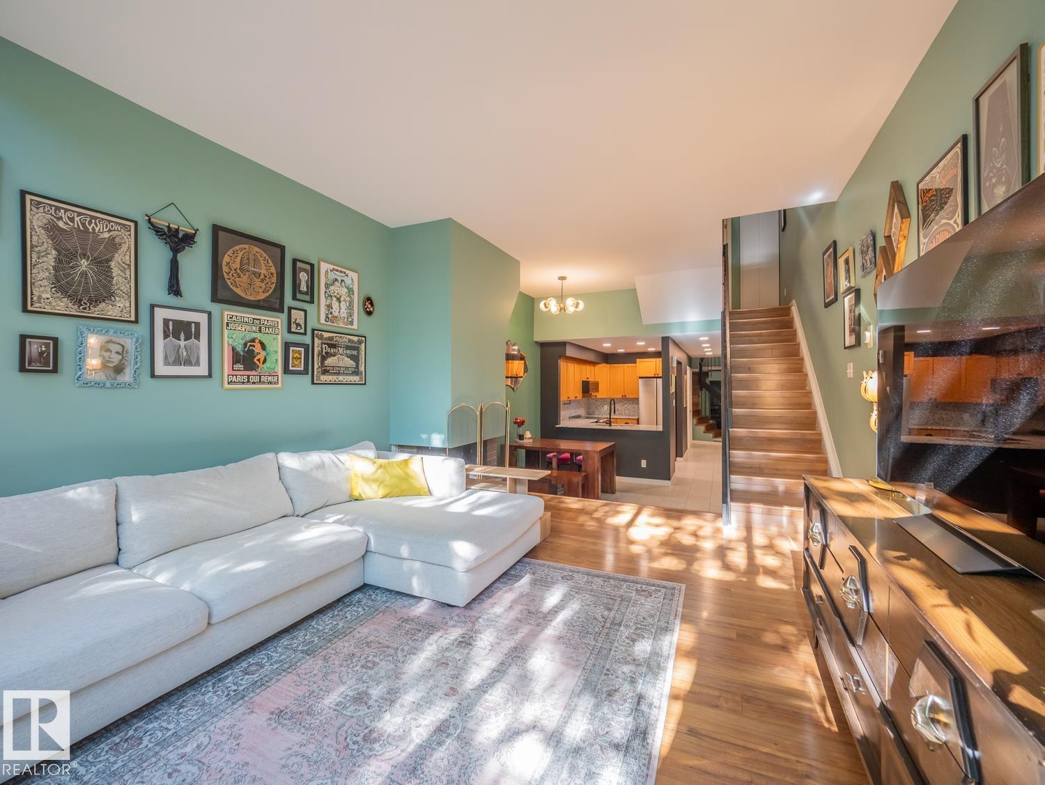 11116 83 AV NW - 14