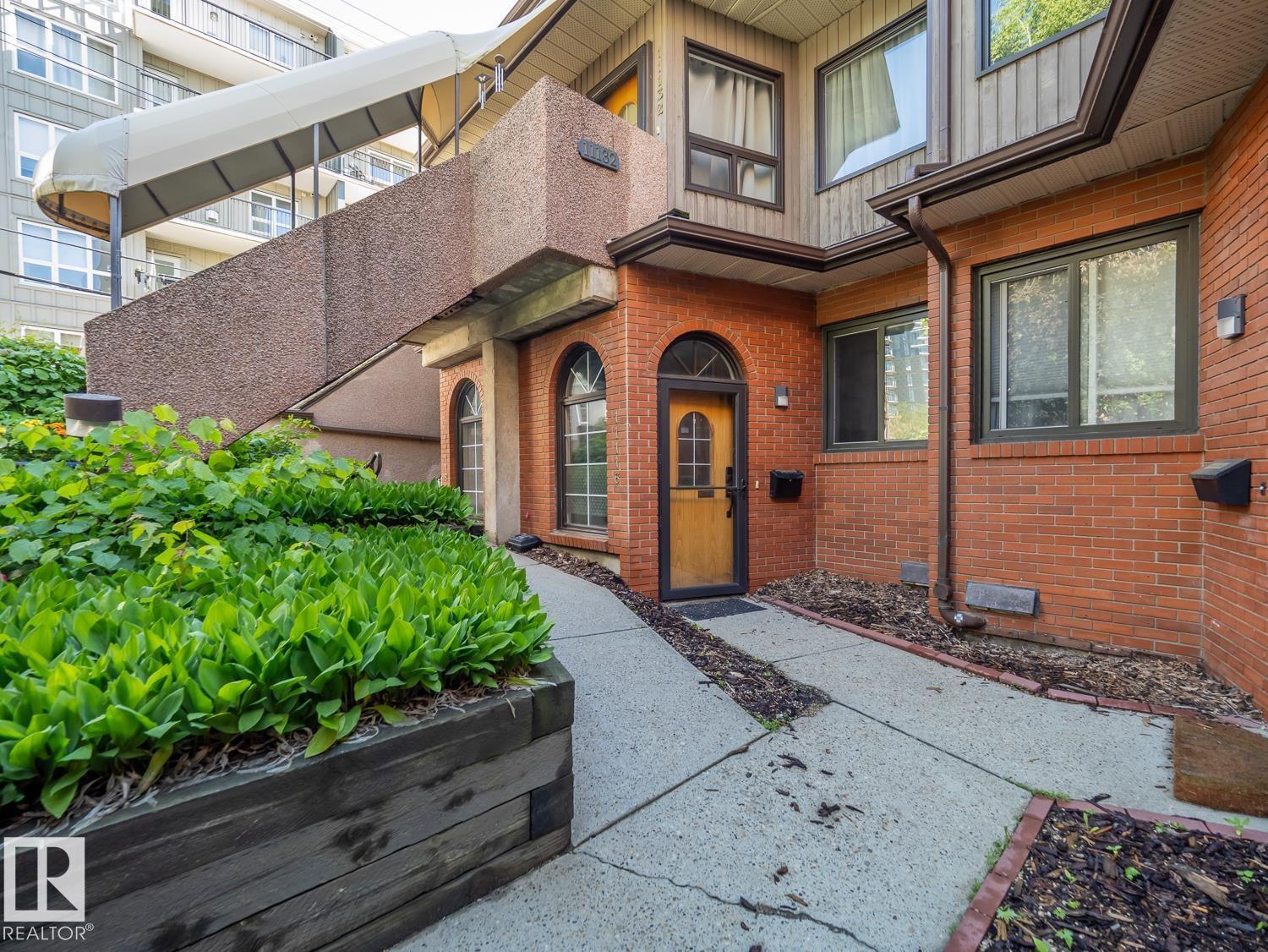 11116 83 AV NW - 2