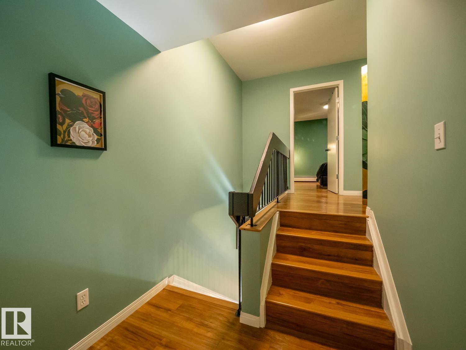 11116 83 AV NW - 22