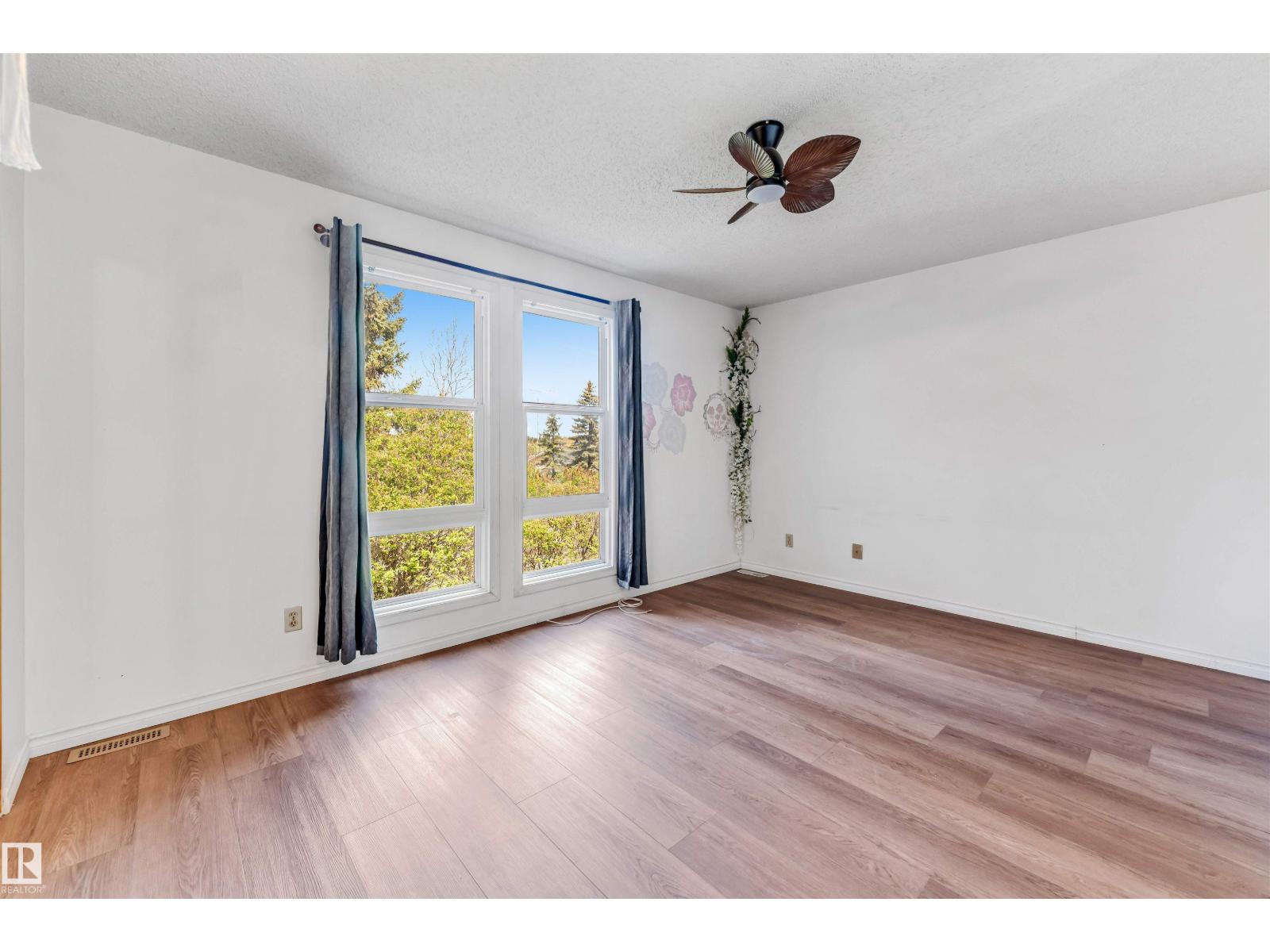 645 MILLBOURNE RD NW - 22