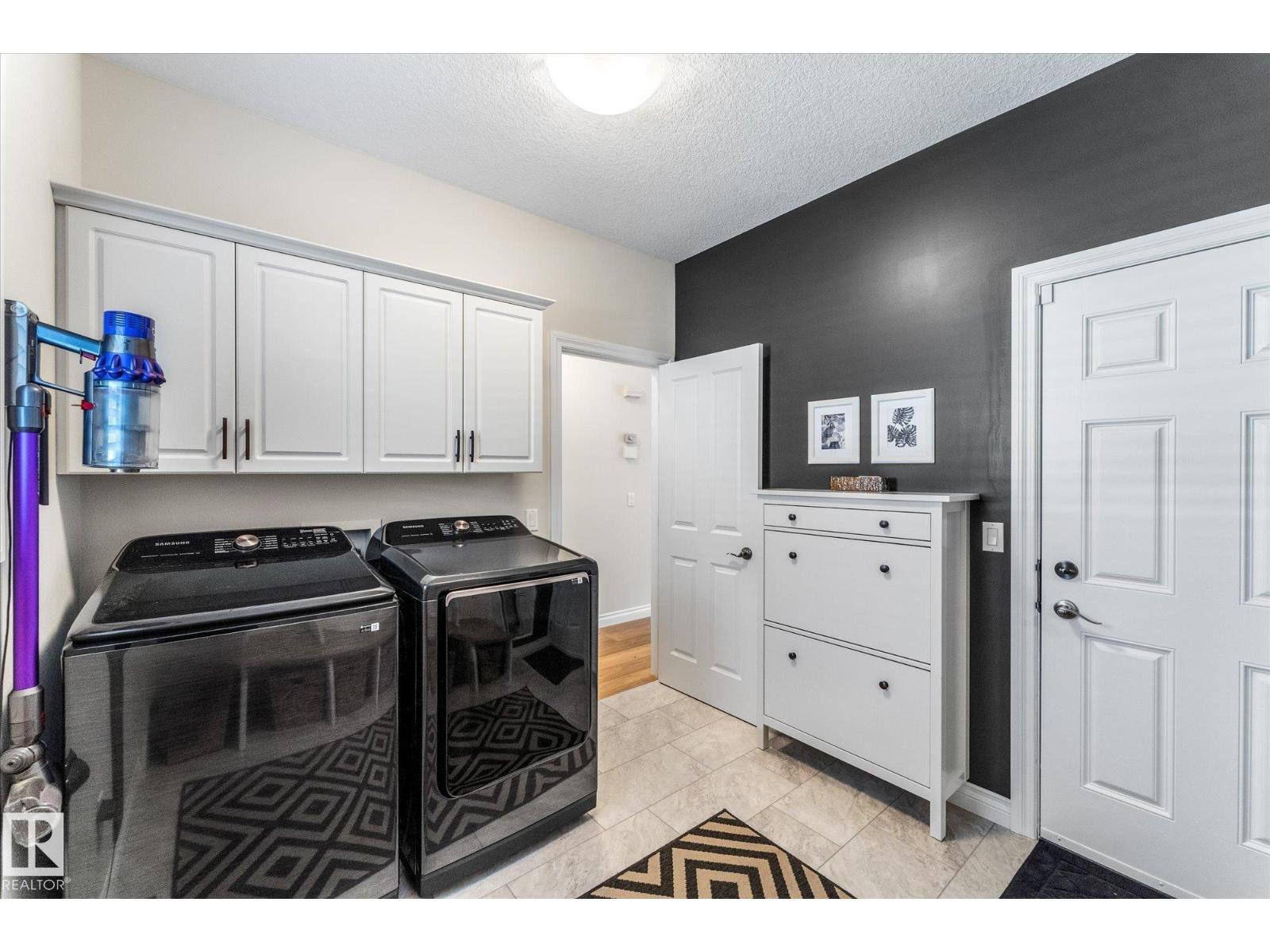 10 WILLOWDALE PL — photo 36