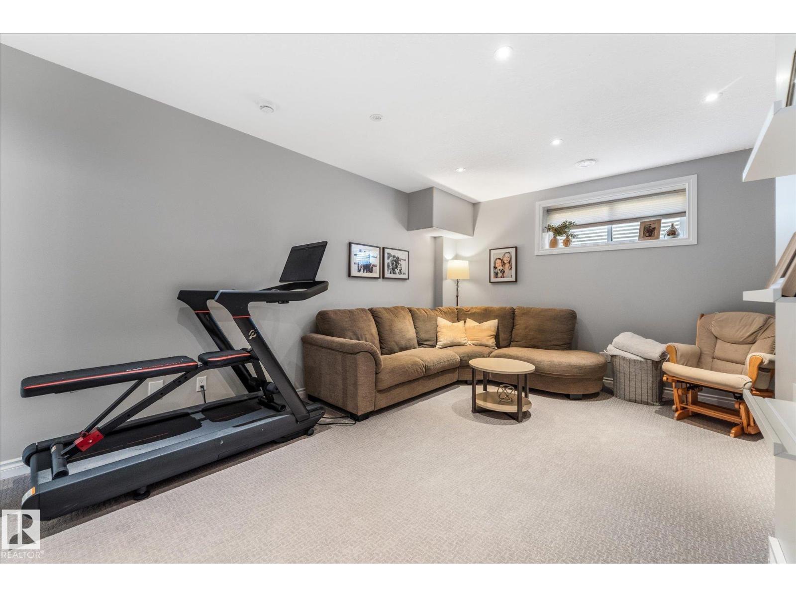 10 WILLOWDALE PL — photo 43