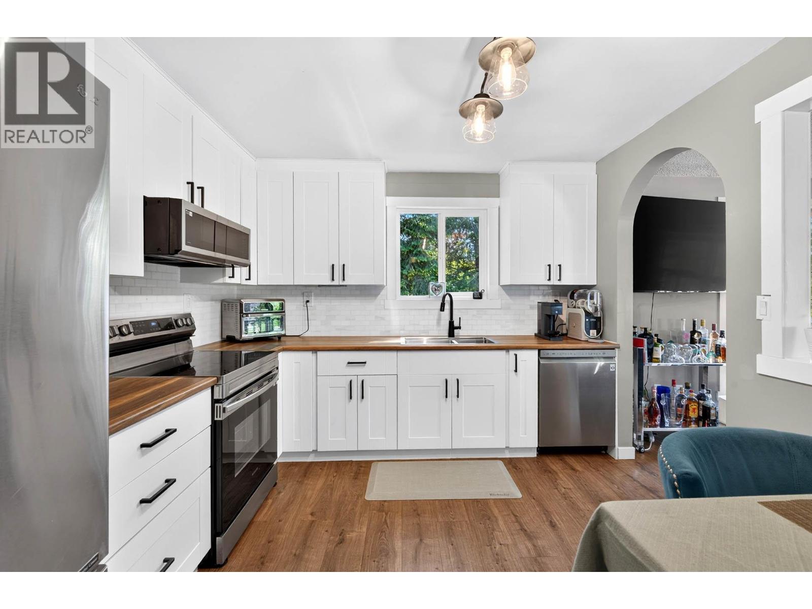 208 DUTCH LAKE Road - 5