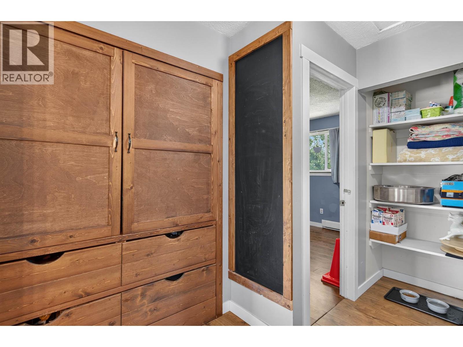 208 DUTCH LAKE Road - 10