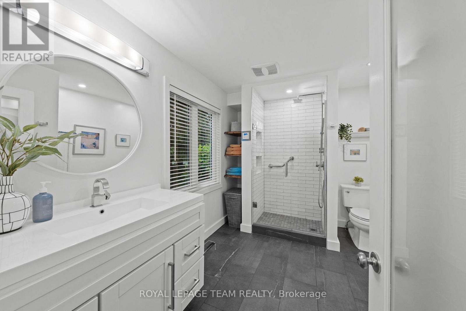 3 Bed, 3 Bath House for Sale in Ottawa – 6478 MARINA DRIVE, Ottawa – MLS# X13487750 - Image 27