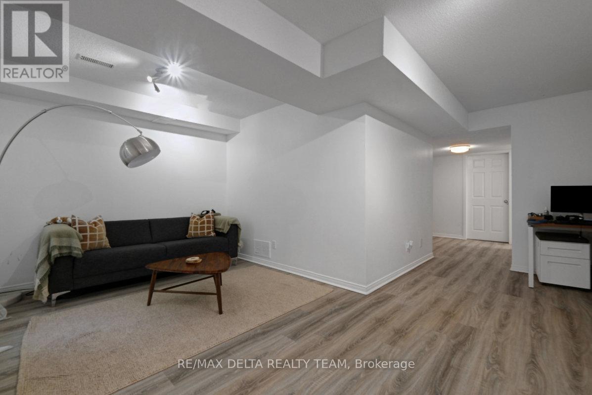 1131 FALCONCREST COURT - 32