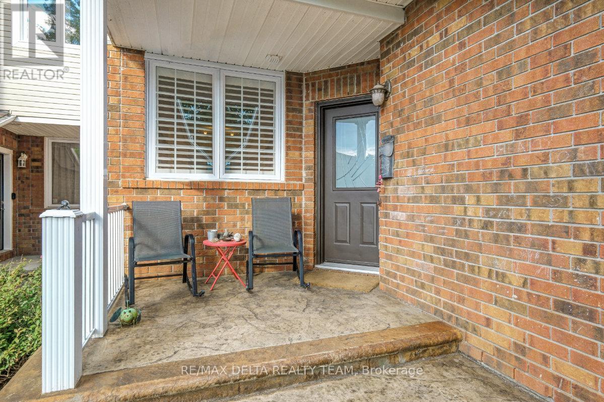 1131 FALCONCREST COURT - 4