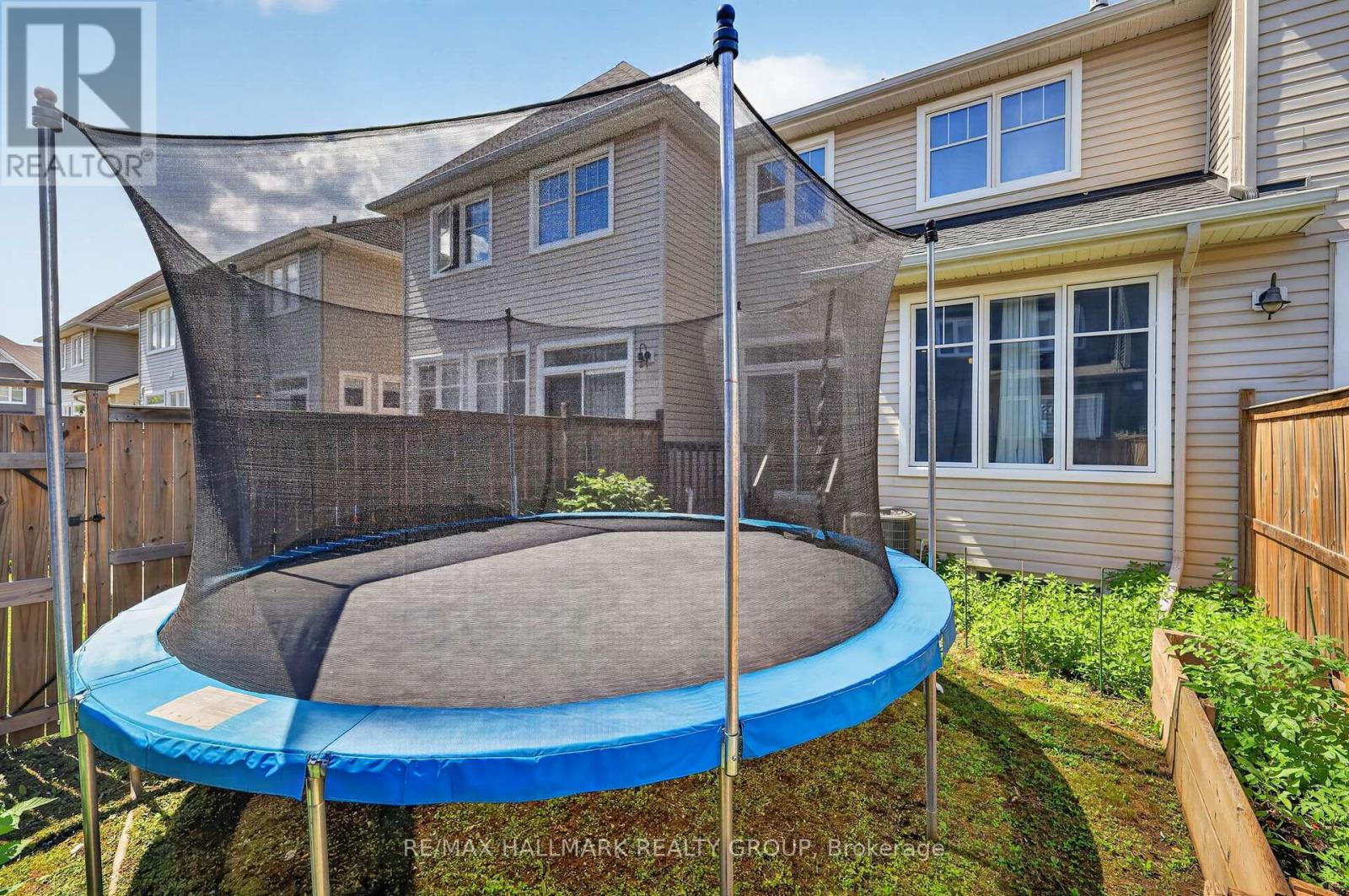 3 Bed, 3 Bath House for Rent in Ottawa – 111 ERIC MALONEY WAY, Ottawa – MLS# X13487908 - Image 33