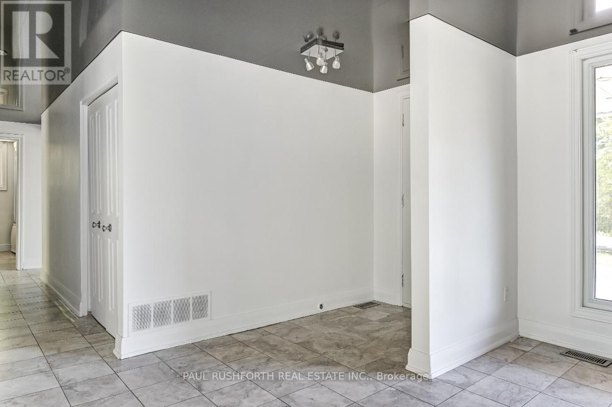 4 Bed, 2 Bath House for Rent in Ottawa – 10 CEDAR ROAD, Ottawa – MLS# X13488000 - Image 7