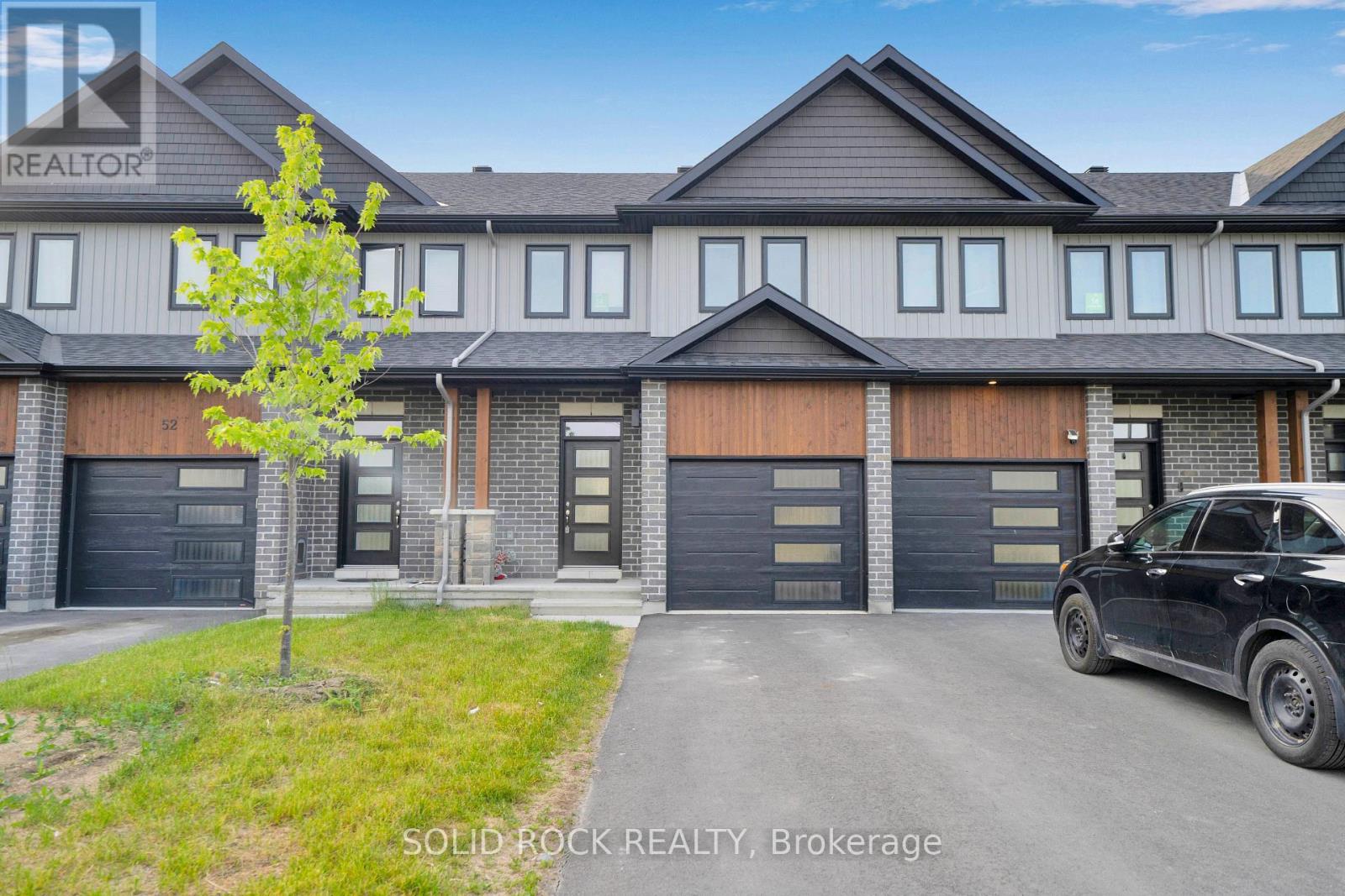 54 GRIFFITH WAY - 1