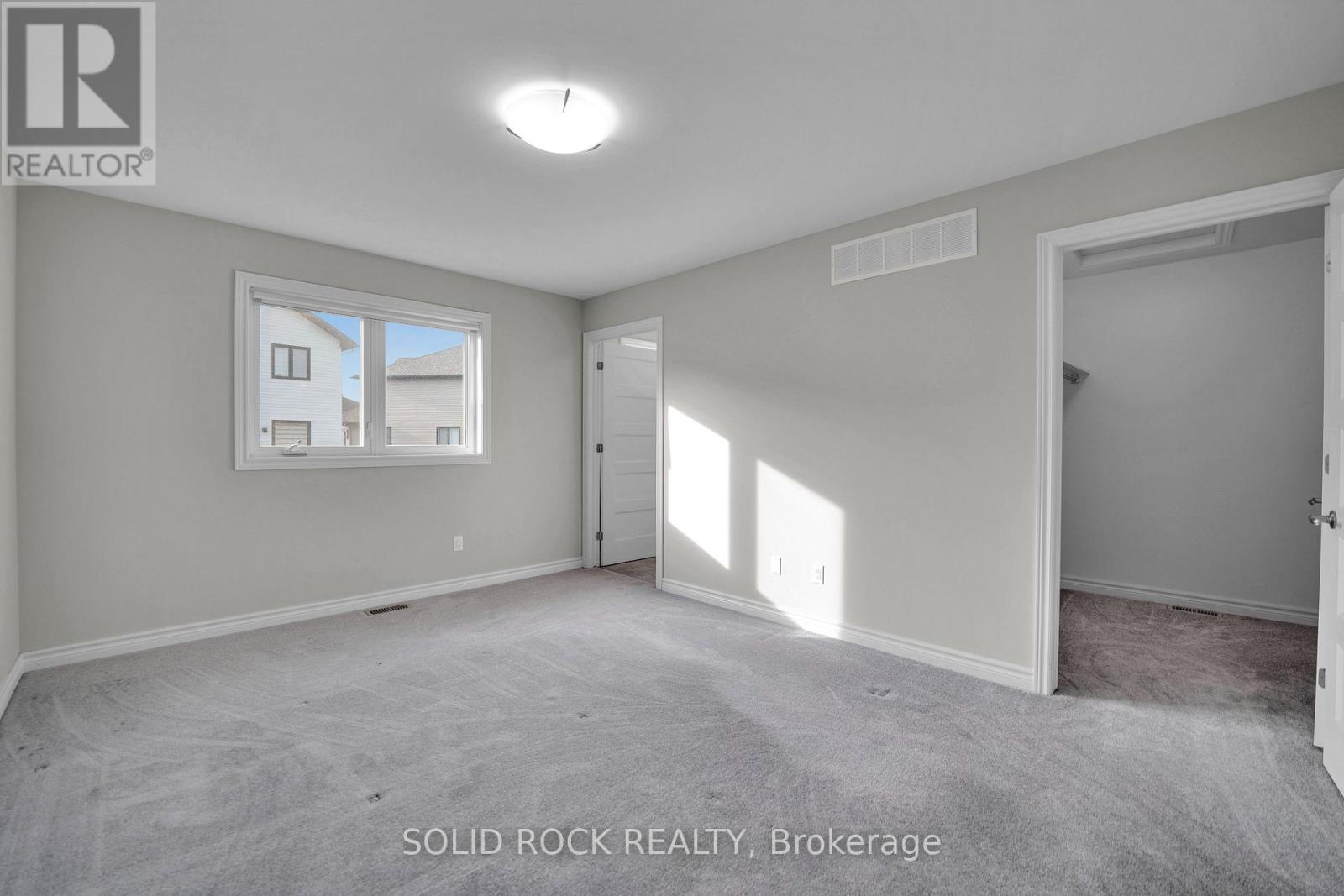 54 GRIFFITH WAY - 11