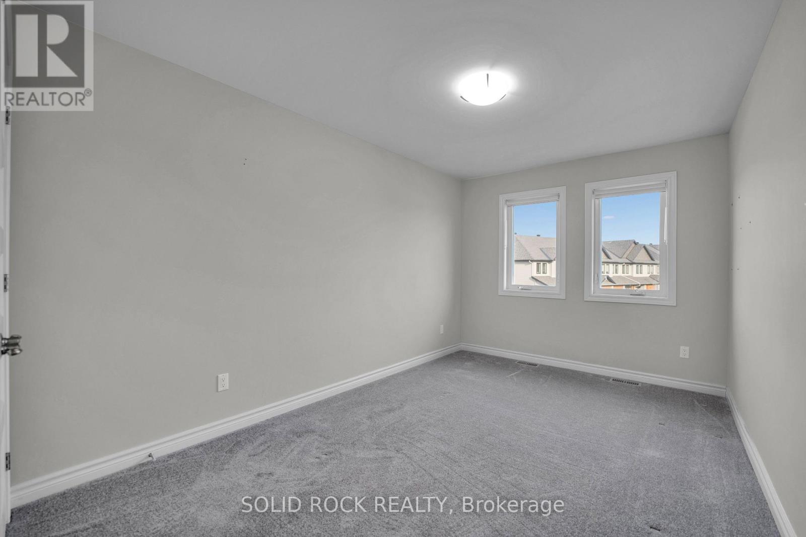 54 GRIFFITH WAY - 14