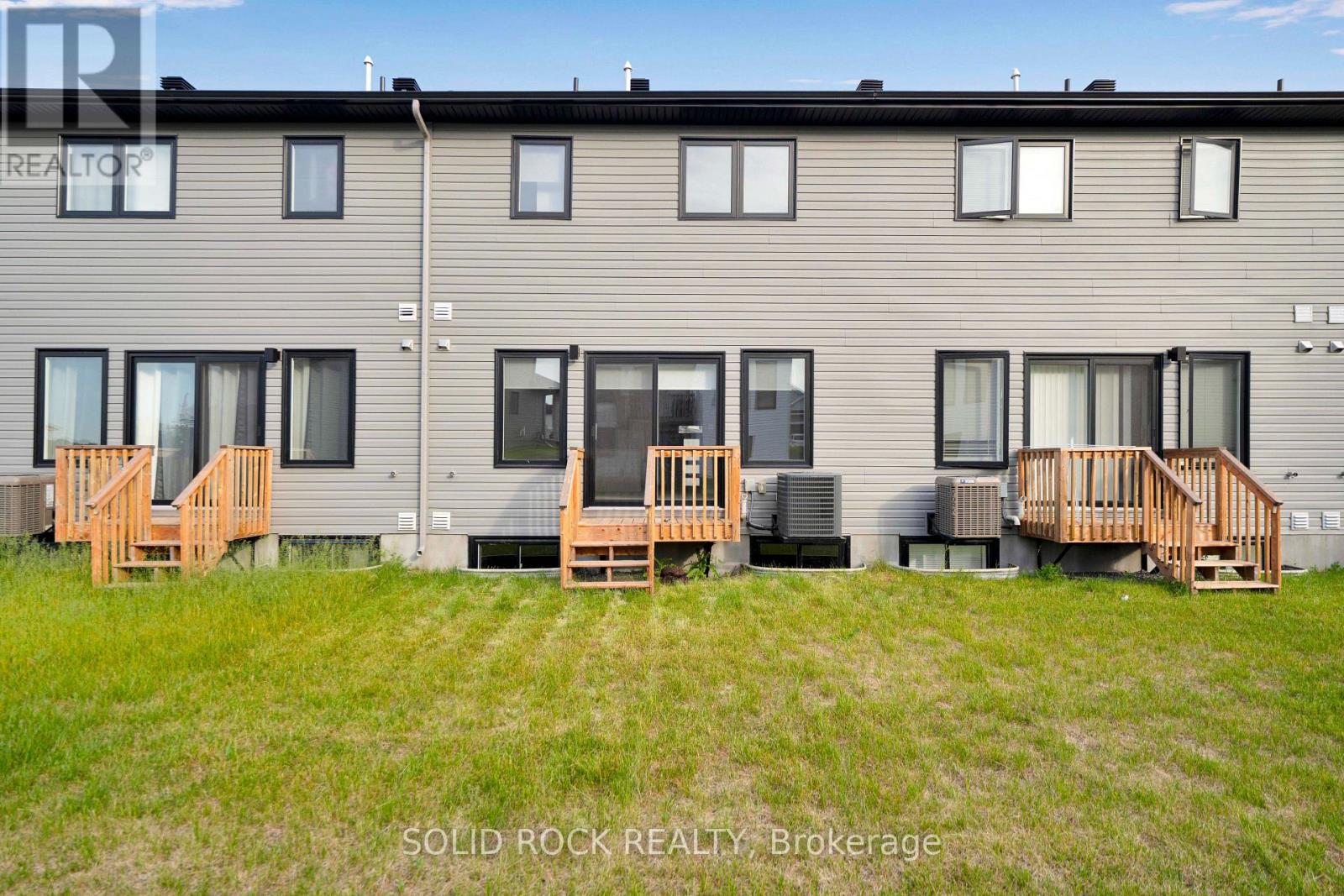 54 GRIFFITH WAY - 18
