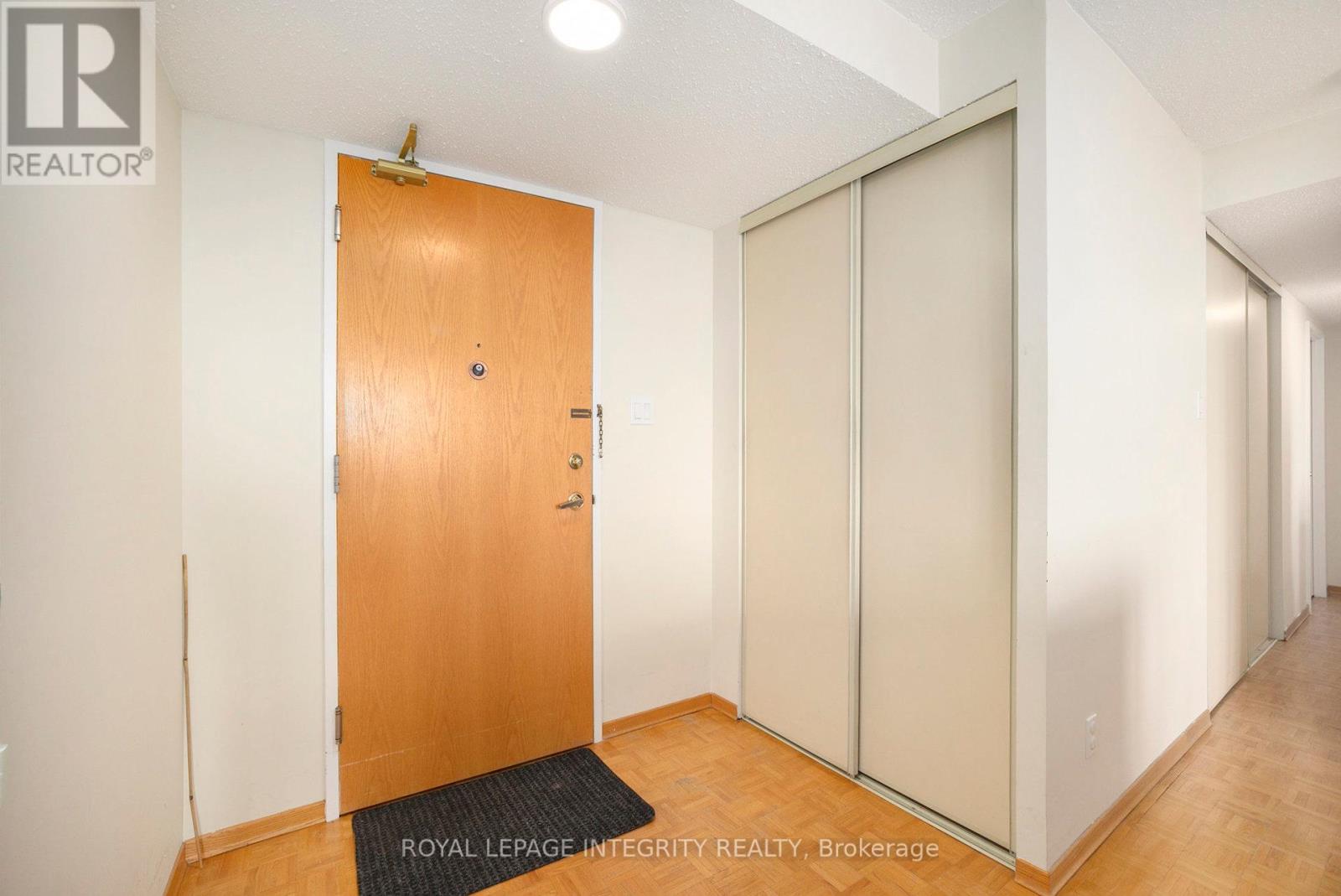 2 Bed, 2 Bath House for Sale in Ottawa – 1608 – 2871 RICHMOND ROAD, Ottawa – MLS# X13488108 - Image 7