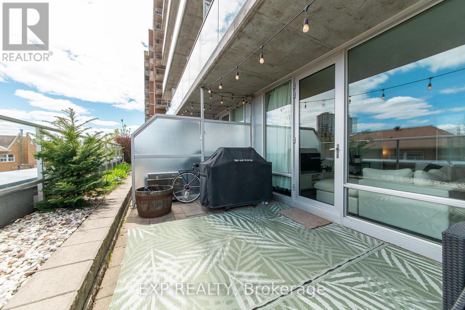 #308 201 PARKDALE AVENUE - 18