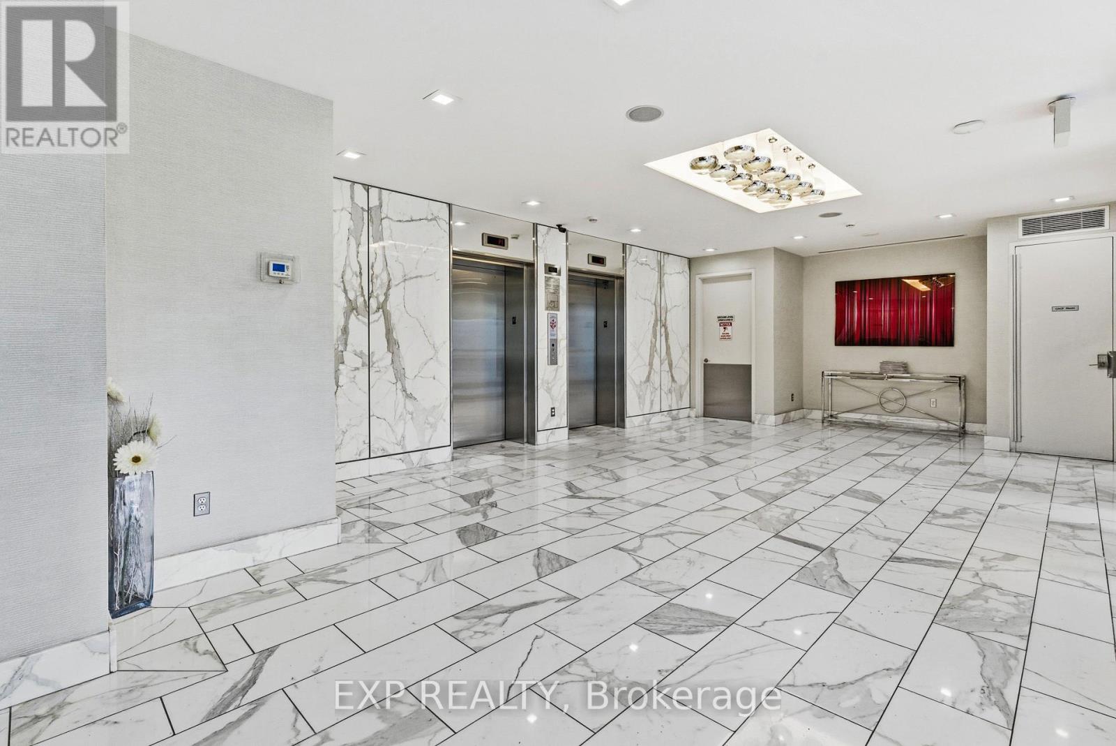 #308 201 PARKDALE AVENUE - 23