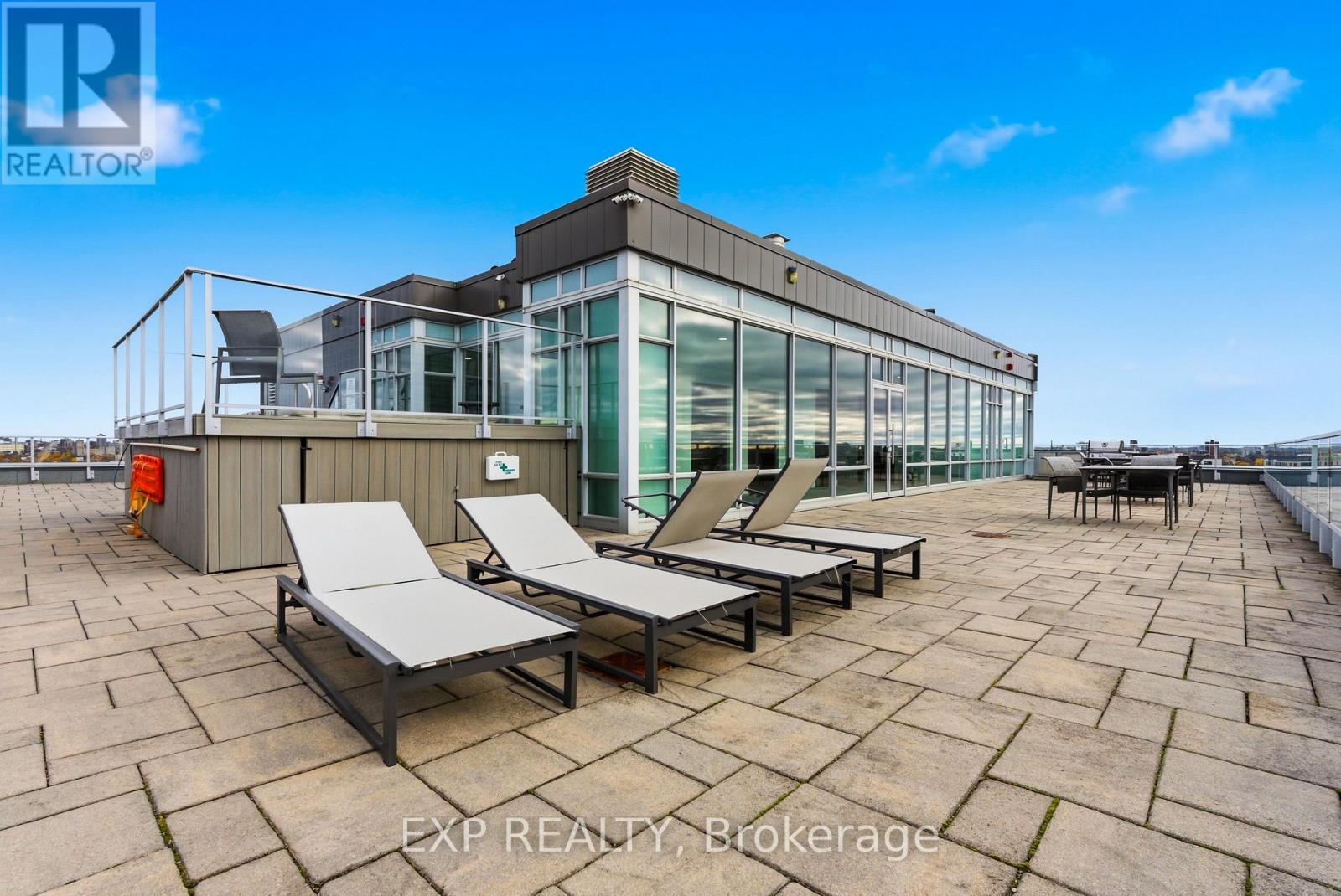 #308 201 PARKDALE AVENUE - 29