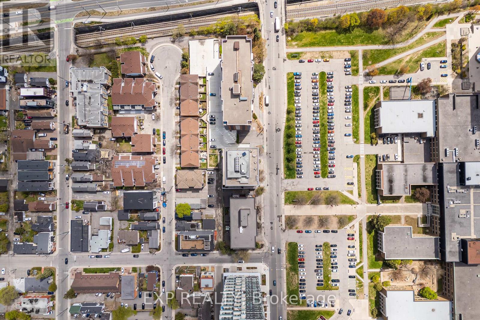 #308 201 PARKDALE AVENUE - 37