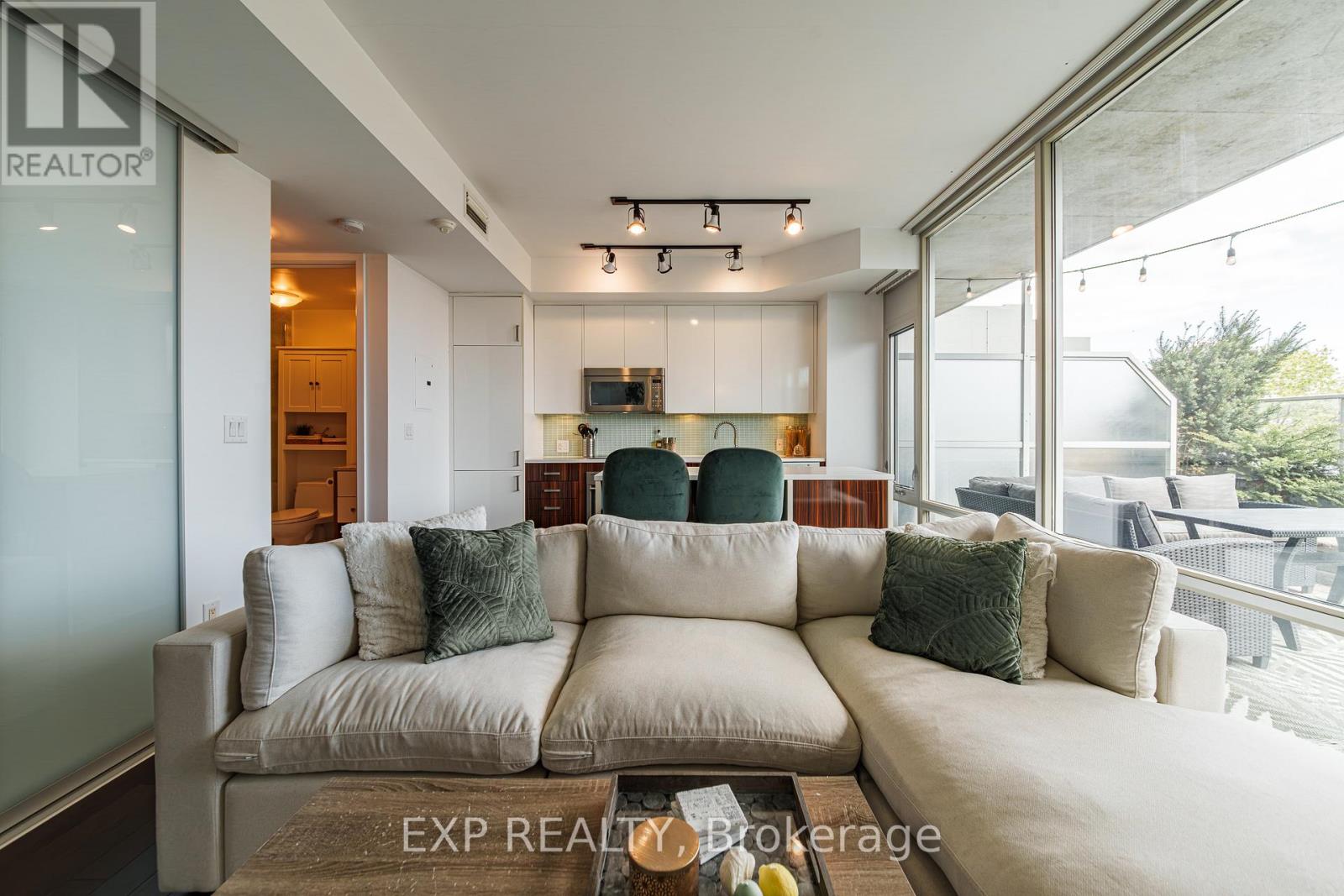 #308 201 PARKDALE AVENUE - 9