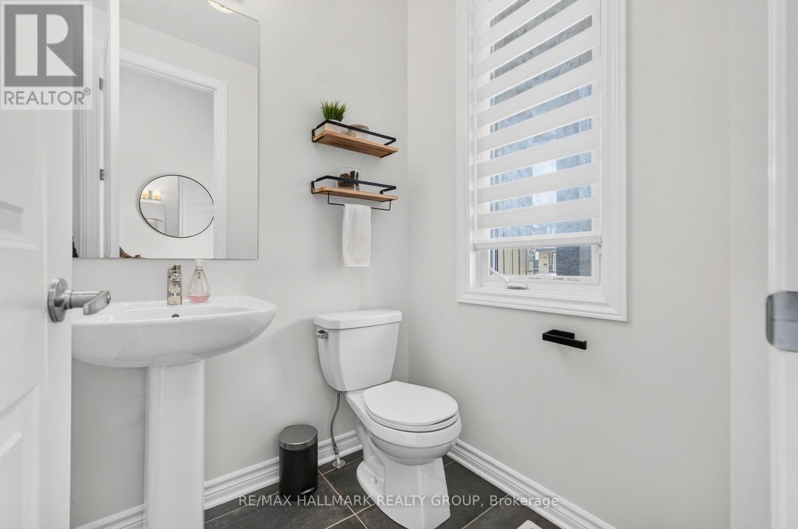 3 Bed, 4 Bath House for Sale in Ottawa – 47 JARGEAU ROAD, Ottawa – MLS# X13488344 - Image 26