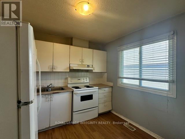 4 Bed, 2 Bath House for Sale in Ottawa – 25 – 3564 ALADDIN LANE, Ottawa – MLS# X13488502 - Image 7