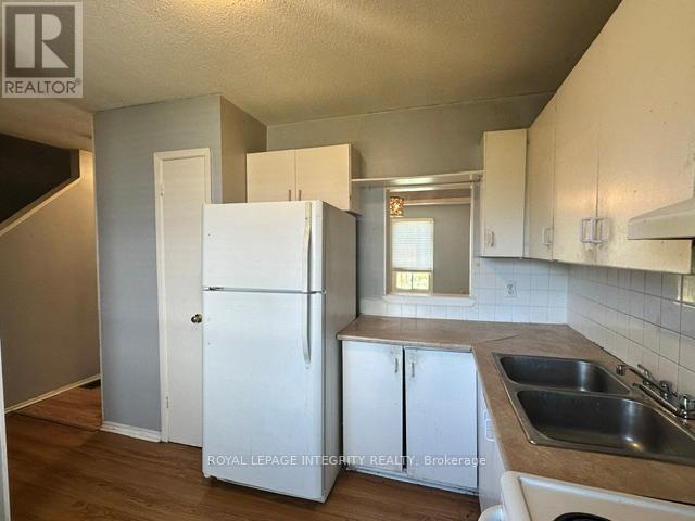 4 Bed, 2 Bath House for Sale in Ottawa – 25 – 3564 ALADDIN LANE, Ottawa – MLS# X13488502 - Image 9