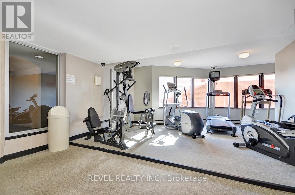#2101 556 LAURIER AVENUE W - 27