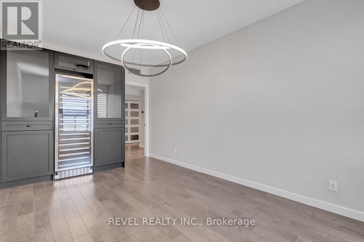 #2101 556 LAURIER AVENUE W - 9