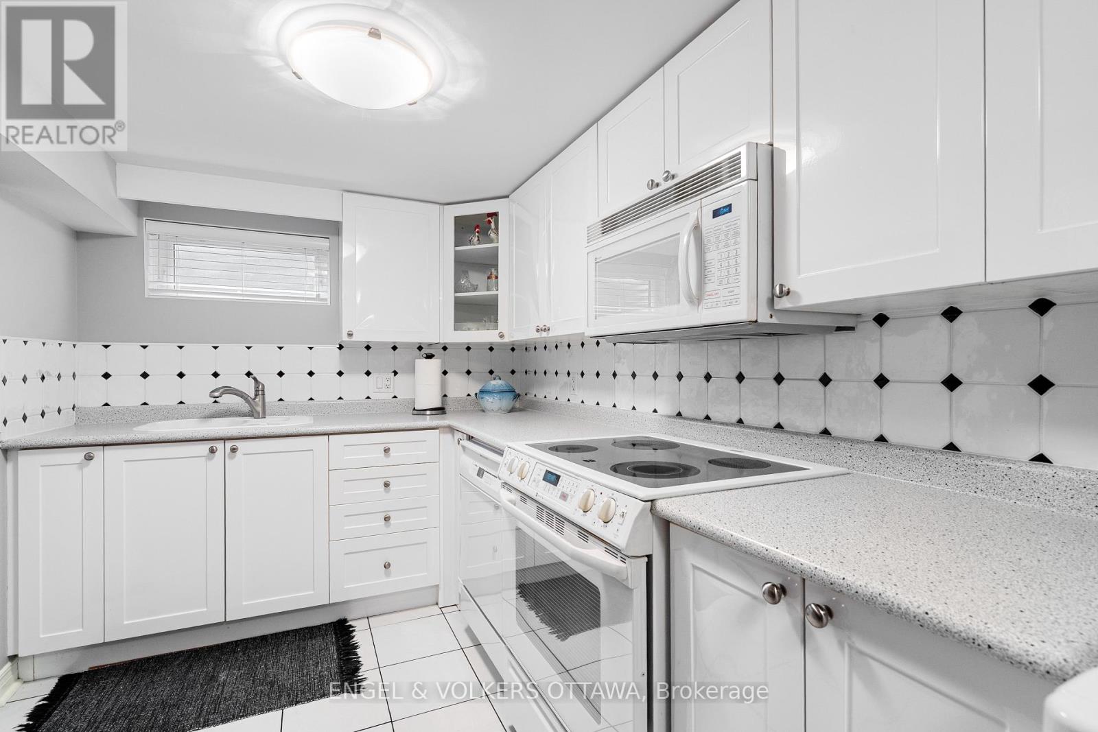 5 Bed, 2 Bath House for Sale in Ottawa – 709 PLEASANT PARK ROAD, Ottawa – MLS# X13488642 - Image 28