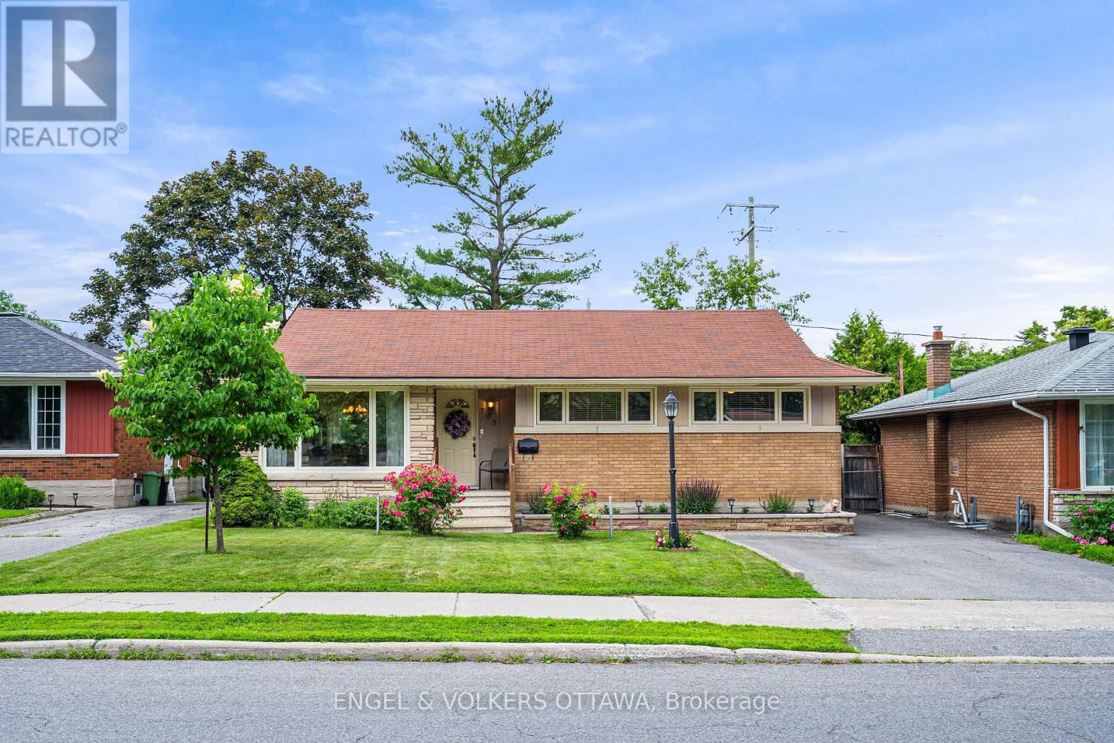 5 Bed, 2 Bath House for Sale in Ottawa – 709 PLEASANT PARK ROAD, Ottawa – MLS# X13488642 - Image 42