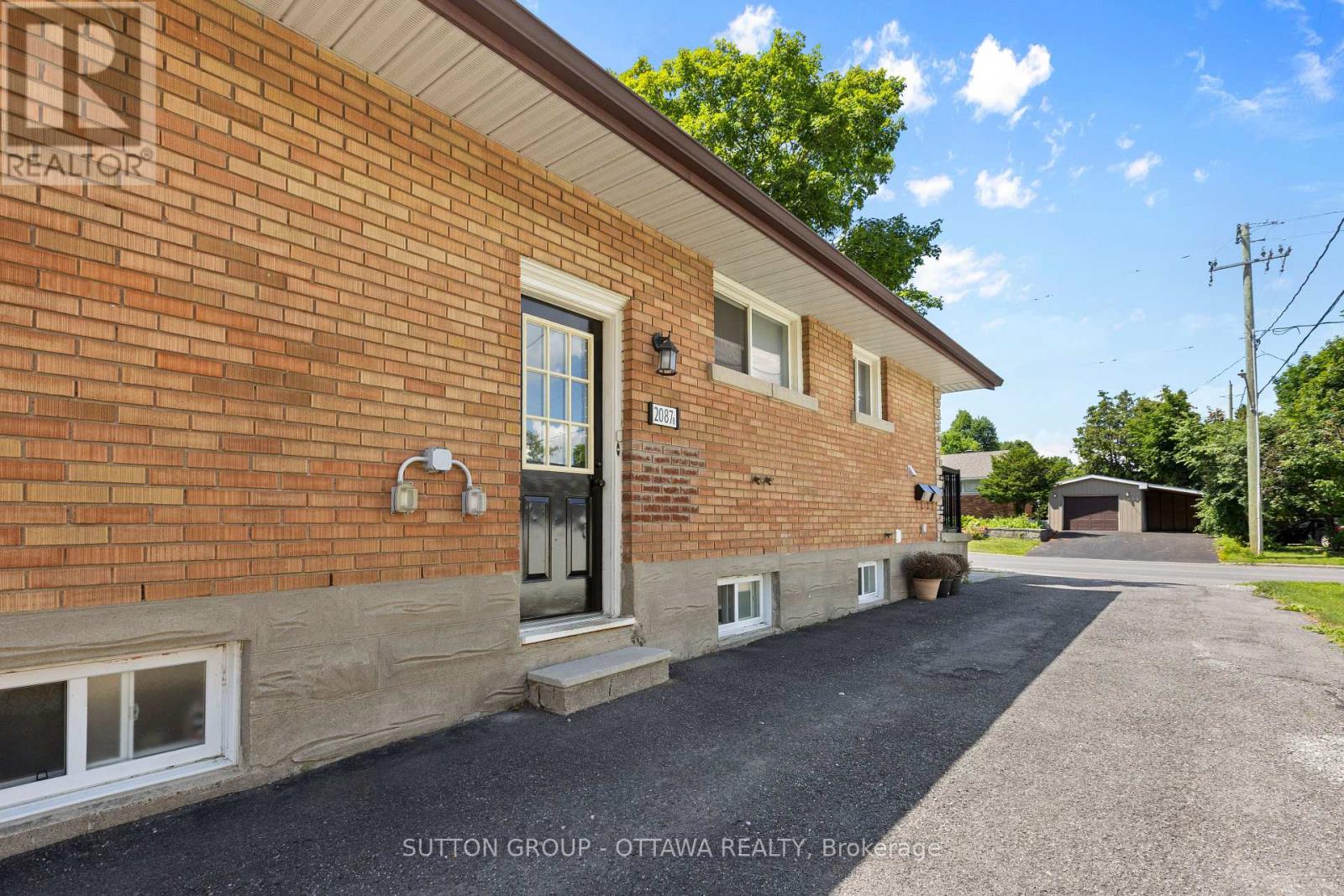 2087 HAIG DRIVE - 12