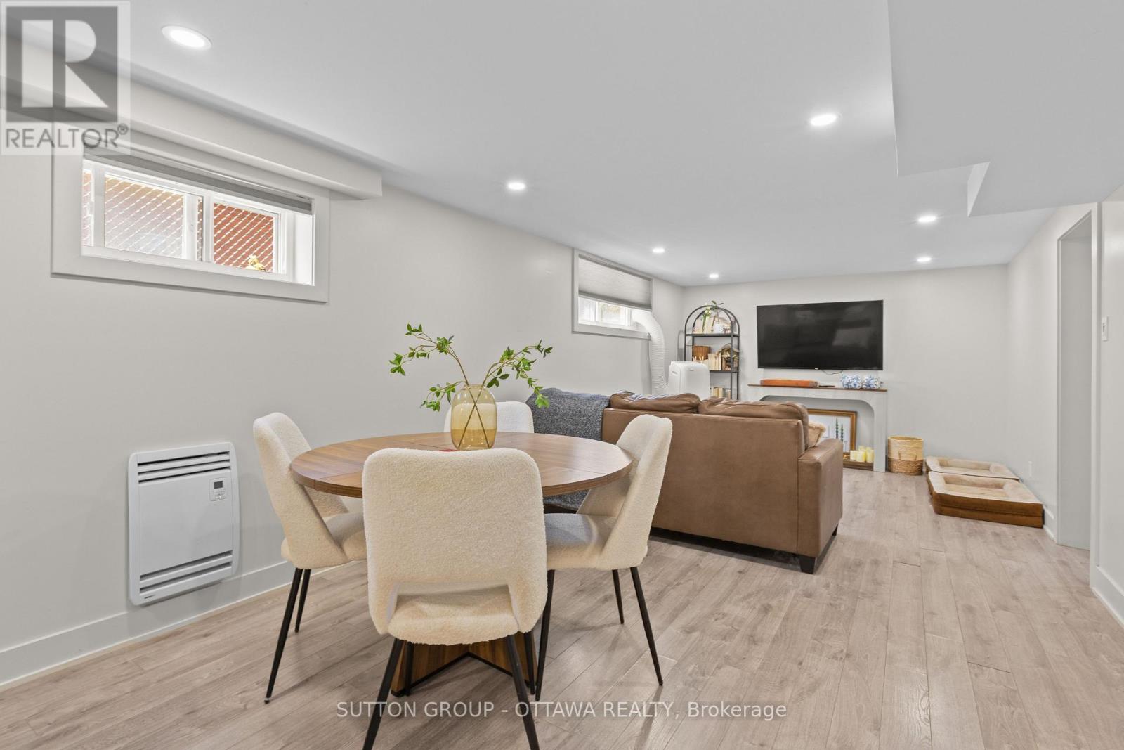 2087 HAIG DRIVE - 18