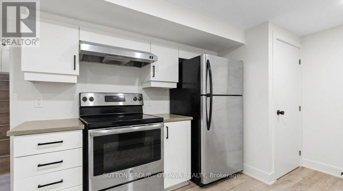 2087 HAIG DRIVE - 21