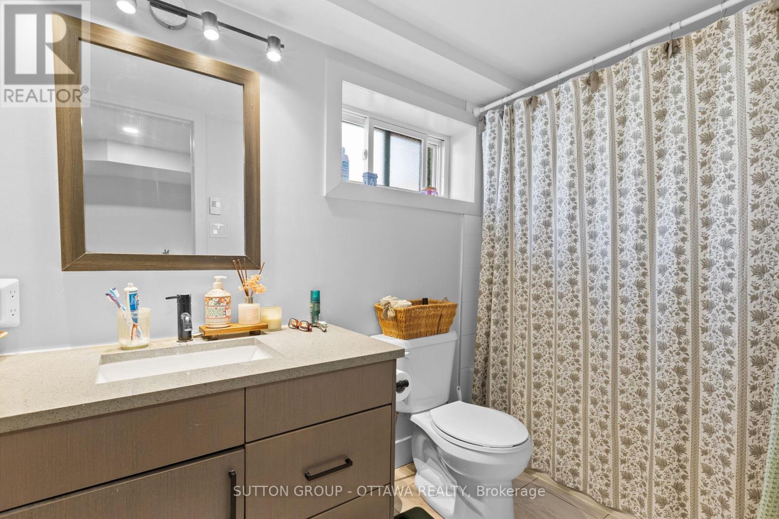 2087 HAIG DRIVE - 26