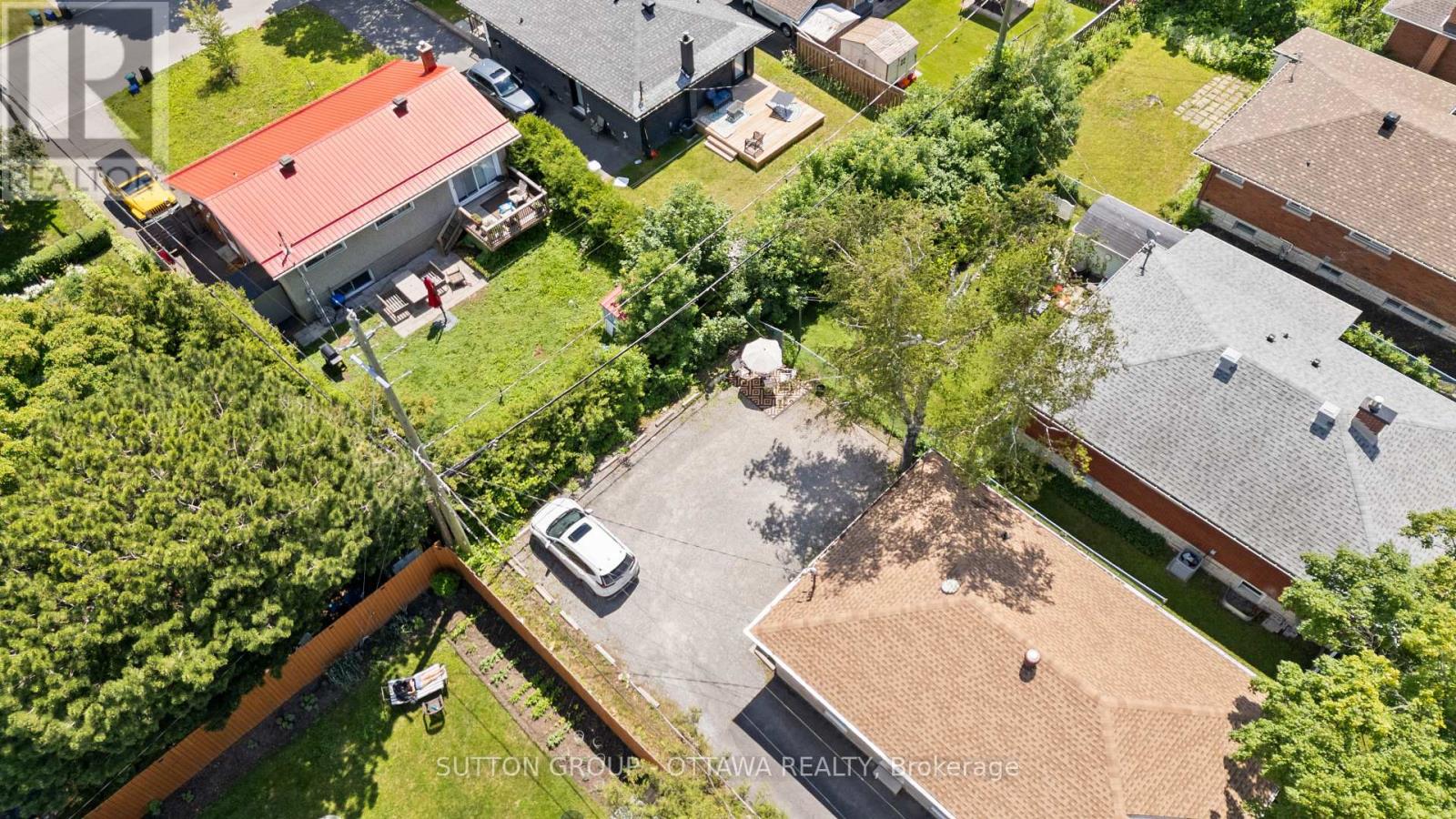 2087 HAIG DRIVE - 29