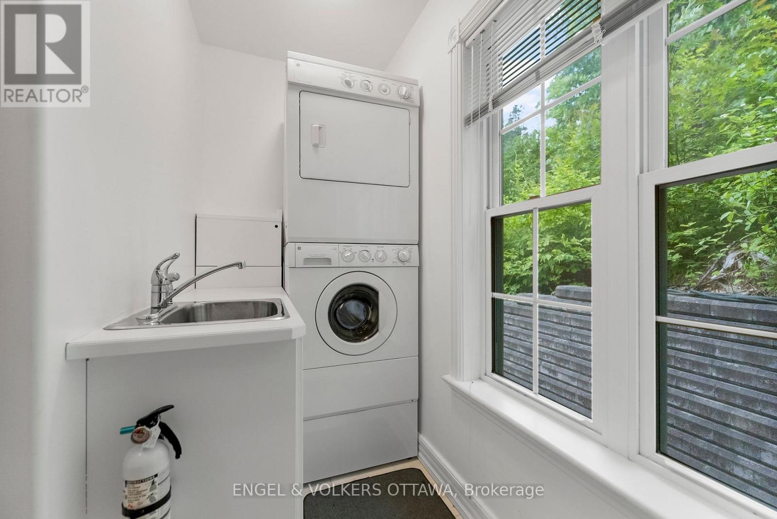 541 MORGLAN LANE - 23