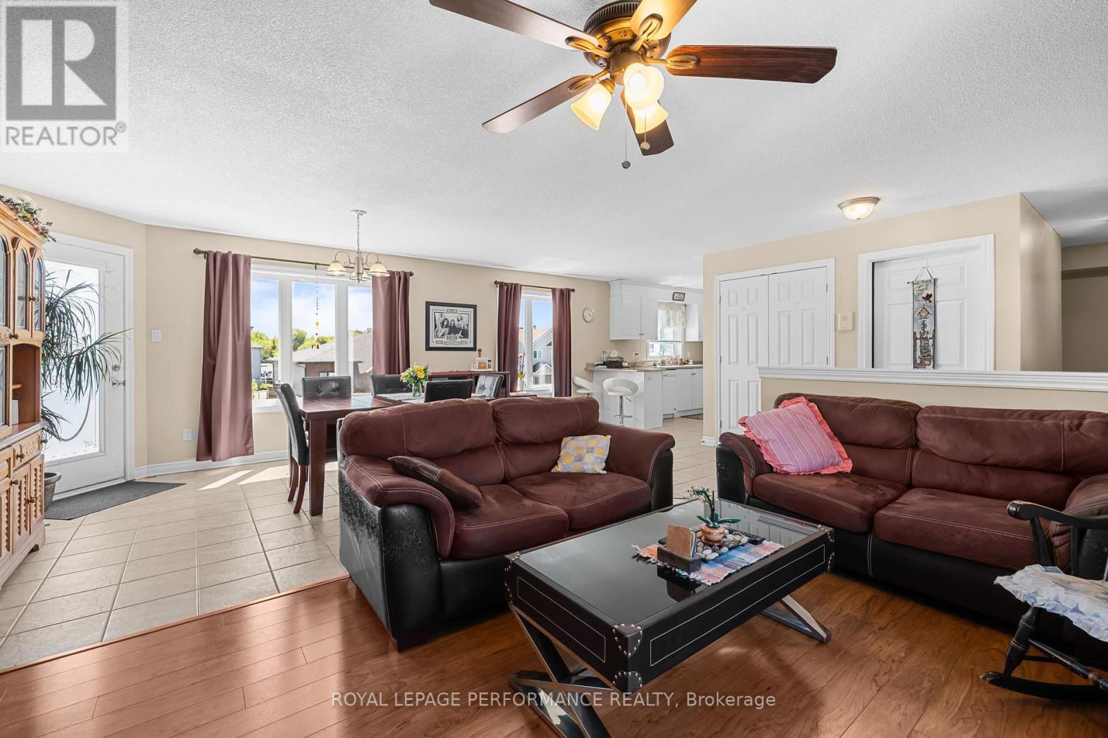 #6 46 CAMBRIDGE STREET - 9