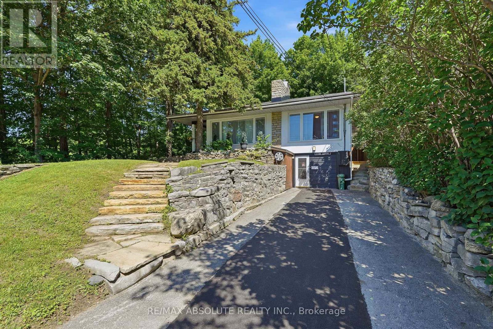 829 MONTREAL ROAD - 2