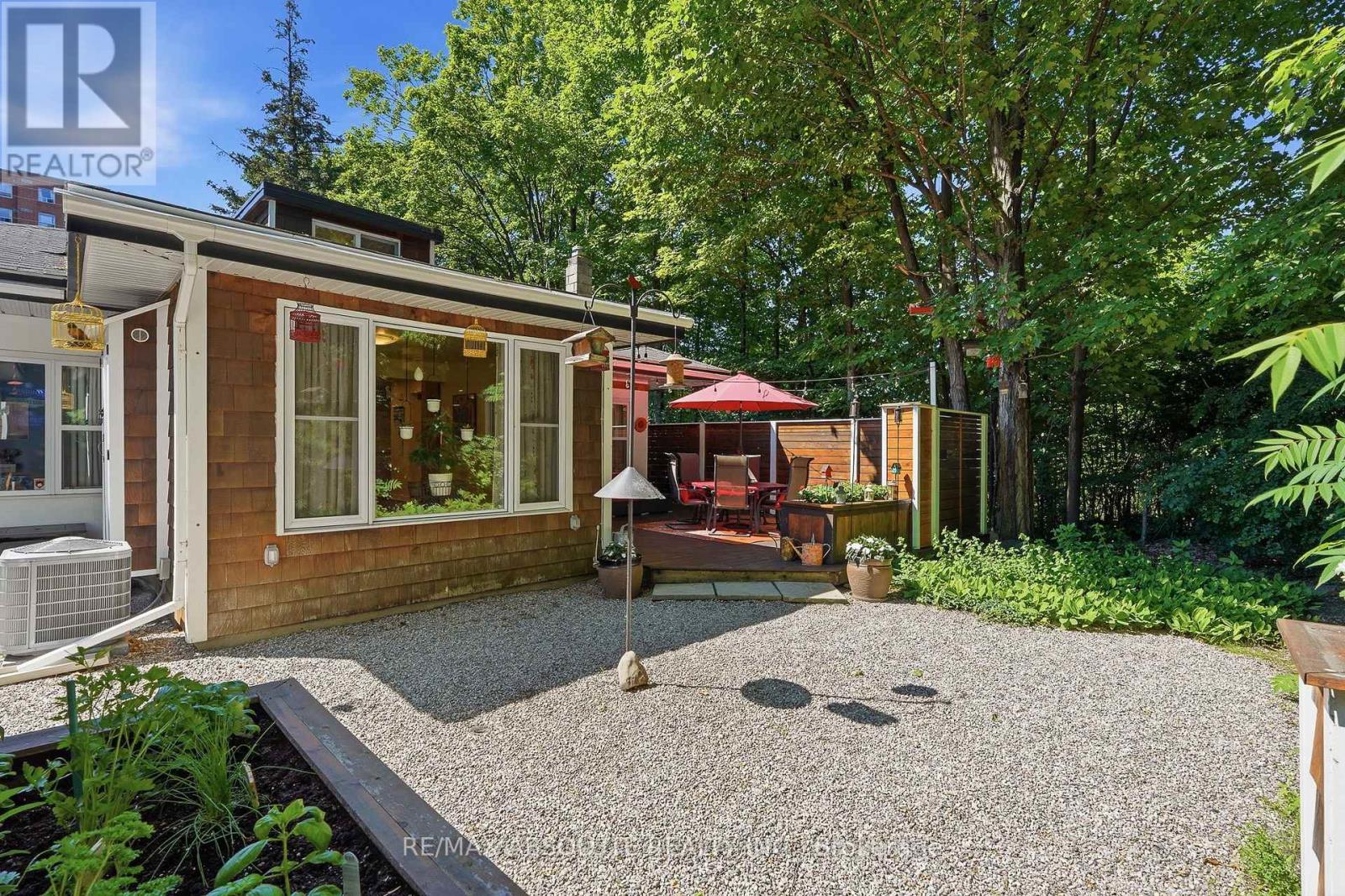829 MONTREAL ROAD - 32