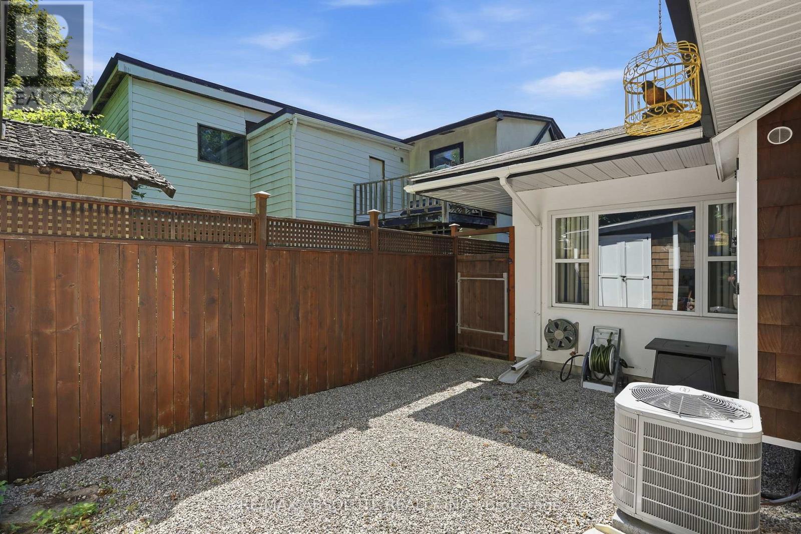 829 MONTREAL ROAD - 33