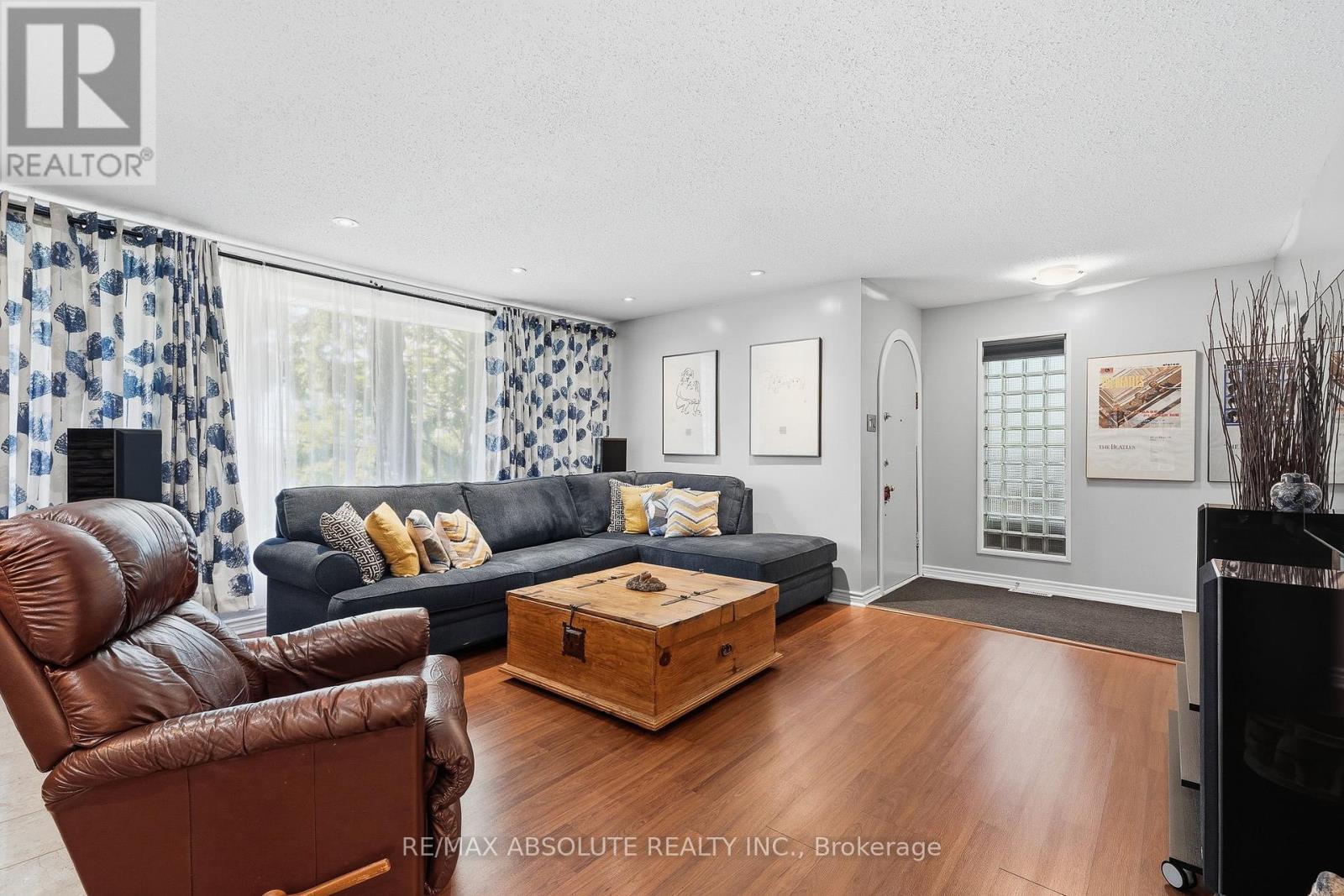 829 MONTREAL ROAD - 7