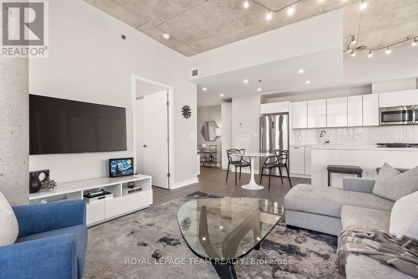 #1009 203 CATHERINE STREET - 6
