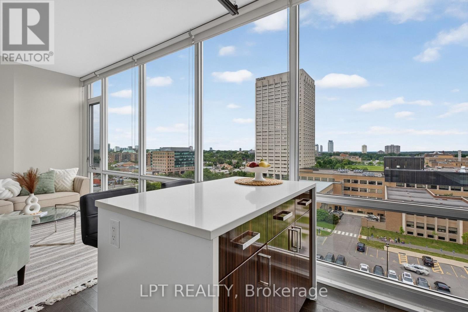 #1004 201 PARKDALE AVENUE - 10