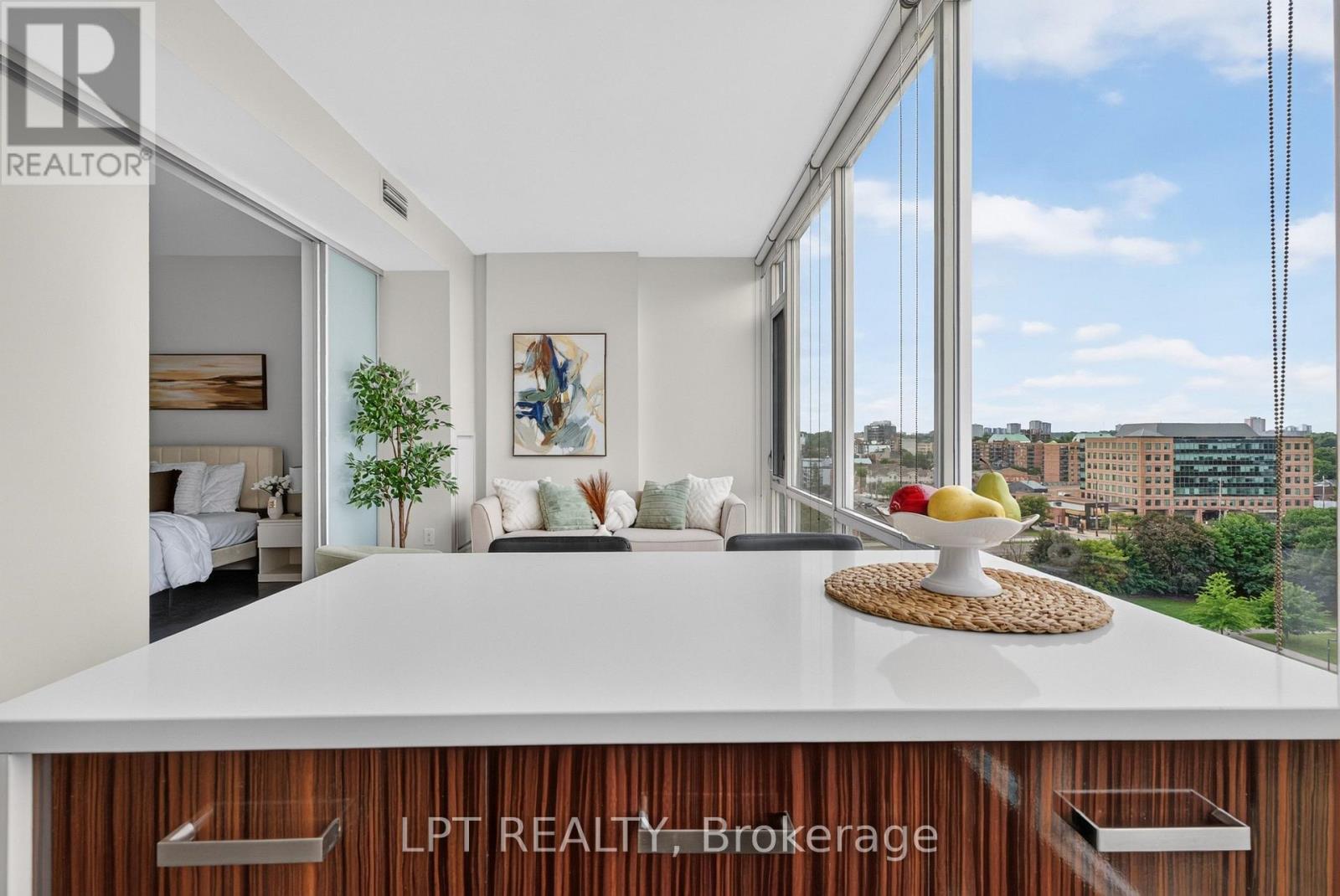 #1004 201 PARKDALE AVENUE - 12