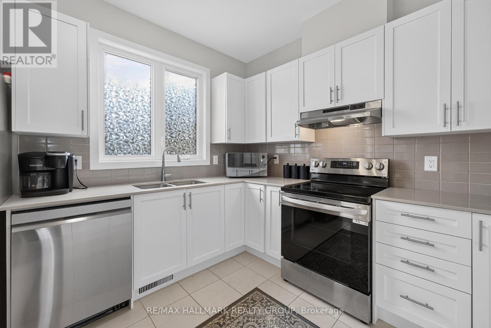 4 Bed, 4 Bath House for Sale in Ottawa – 627 ALOPEX ROW, Ottawa – MLS# X13489150 - Image 10