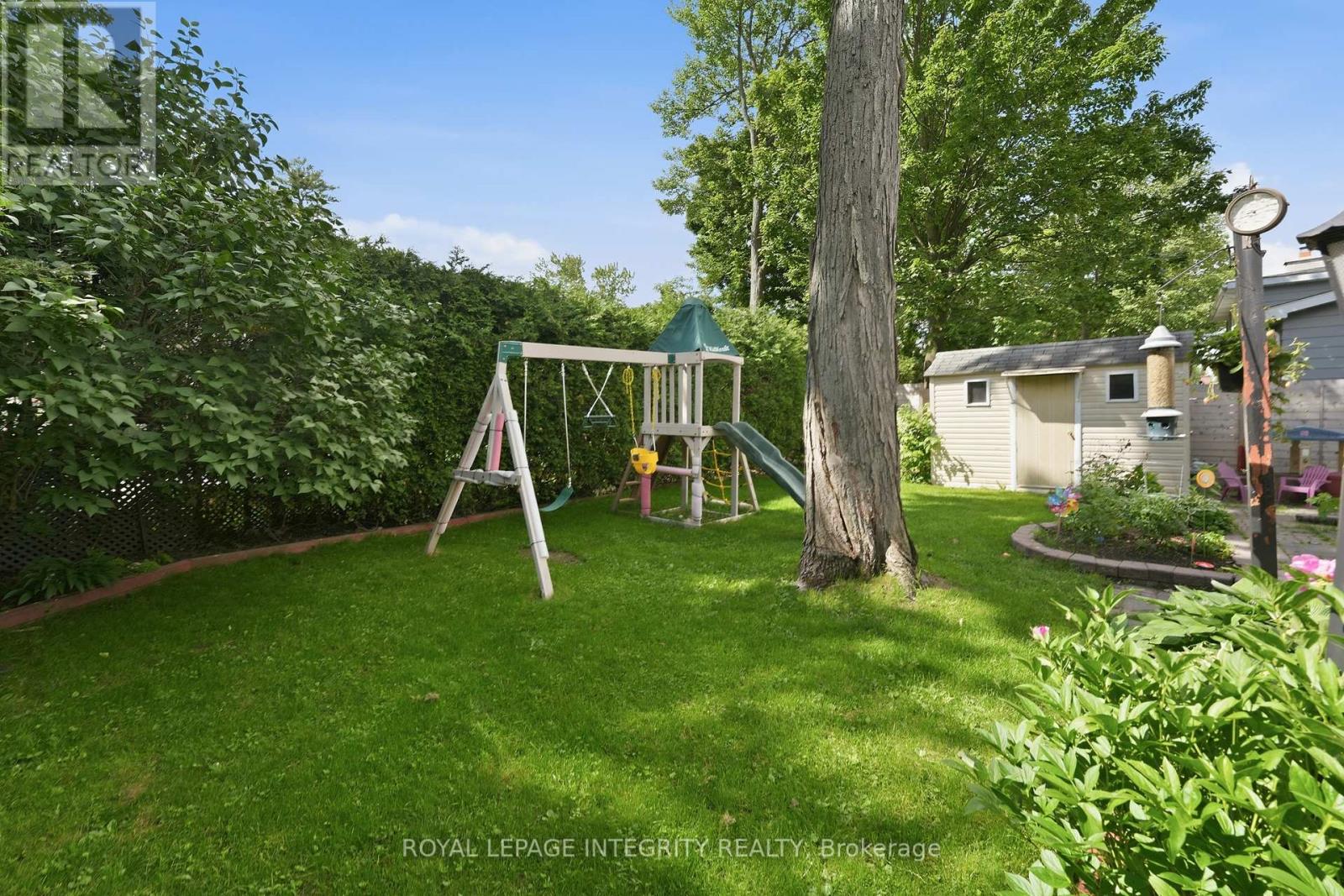 3 Bed, 2 Bath House for Sale in Ottawa – 6 WOODVIEW CRESCENT, Ottawa – MLS# X13489264 - Image 38