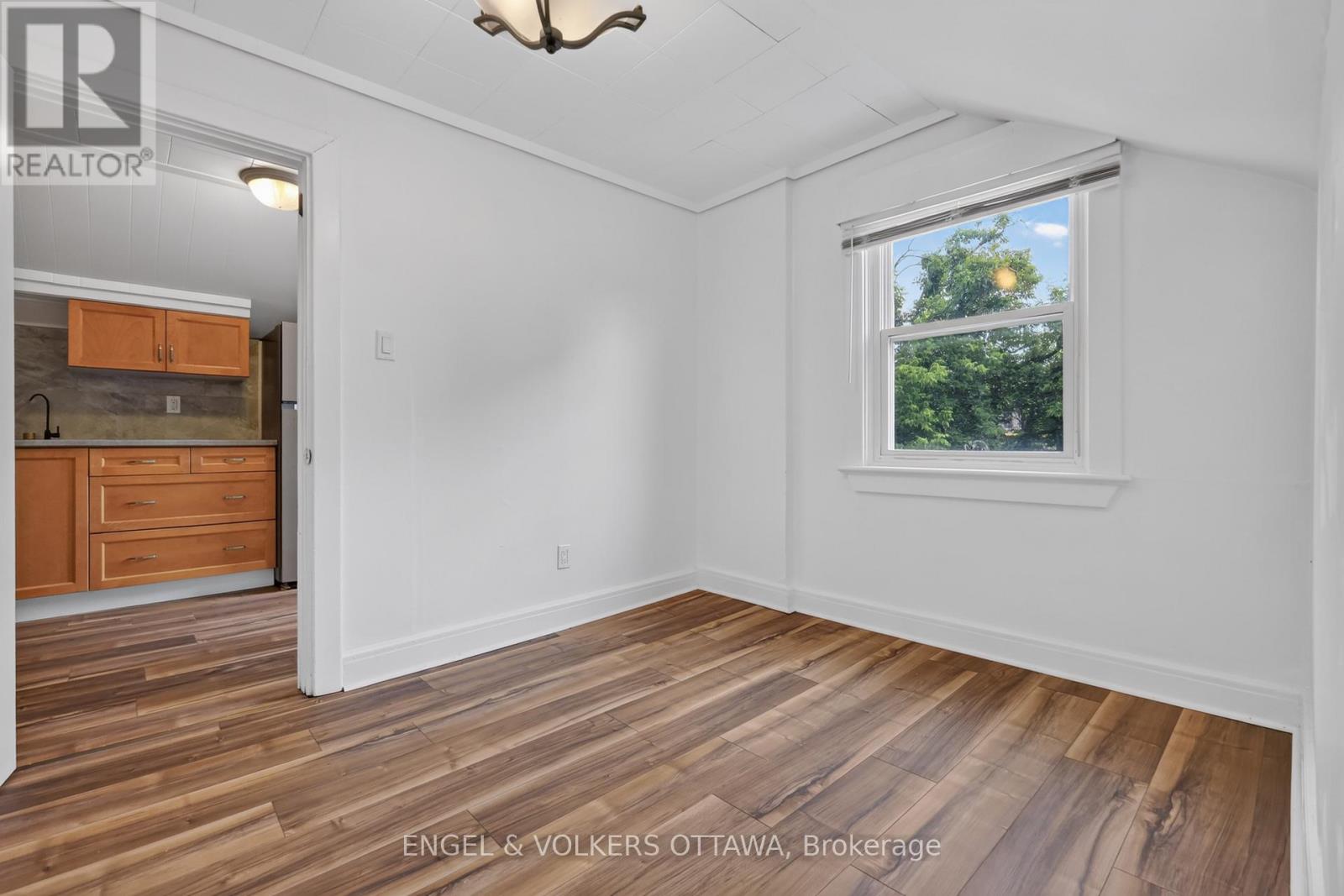 267 GRANVILLE STREET - 22