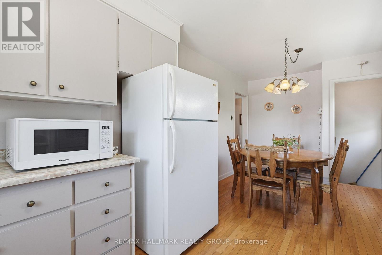 4 Bed, 2 Bath House for Sale in Ottawa – 507 SIROIS AVENUE, Ottawa – MLS# X13489356 - Image 14