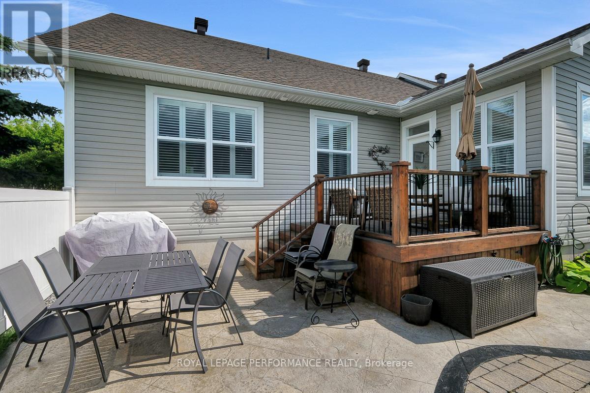 2 Bed, 2 Bath House for Sale in Ottawa – 540 TRAILVIEW PRIVATE, Ottawa – MLS# X13489486 - Image 41