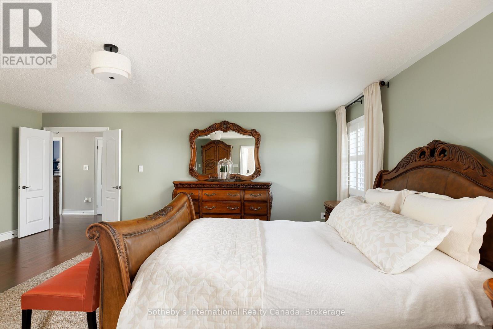 13905 KENNEDY ROAD - 33